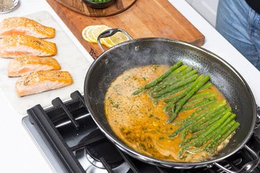 Copper vs. Stainless Steel Cookware: The Pros & Cons