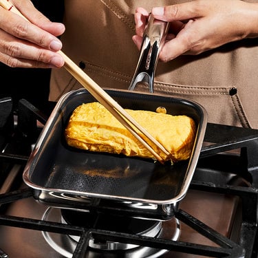 Hybrid Japanese Omelette Pan