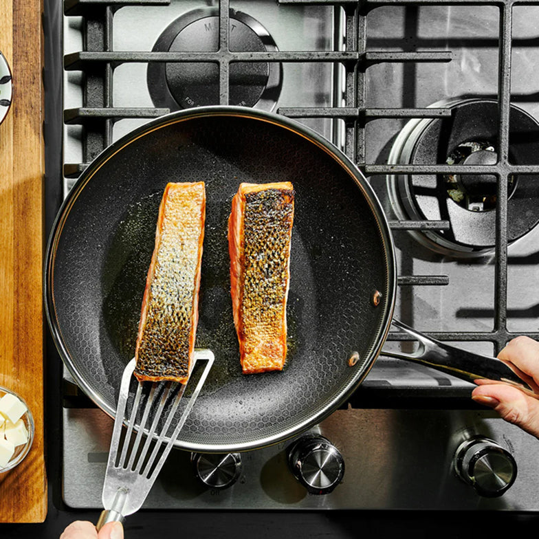 25 cm HexClad Hybrid Pan with Lid
